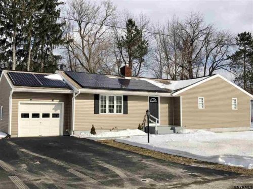 9 Hewitt St, Mechanicville, NY 12118-1705