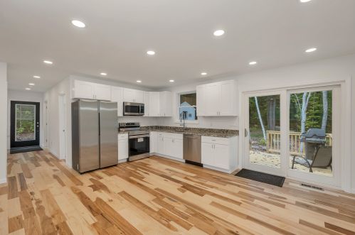 169 Browns Ridge Rd, Ossipee, NH 03864-7352