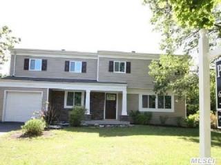 22 Scott Ave, Selden, NY 11784-1520
