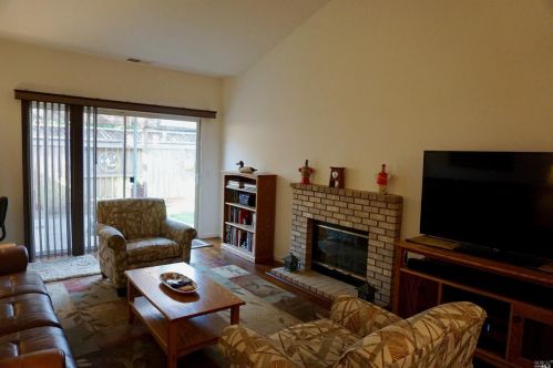 840 Glen Miller Dr, Windsor CA  95492-7532 exterior