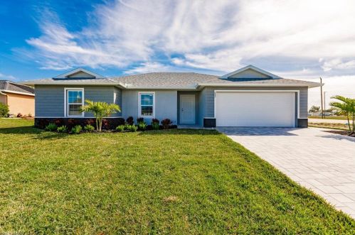 432 1st Pl, Cape Coral, FL 33909-1910