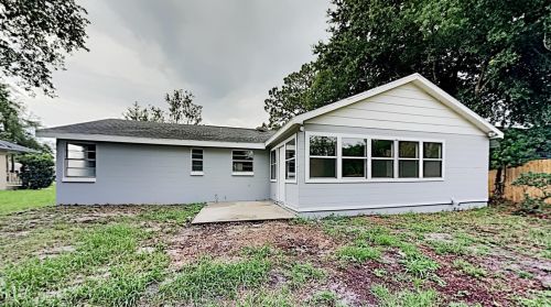 216 Valencia Rd, De Bary FL  32713-3917 exterior