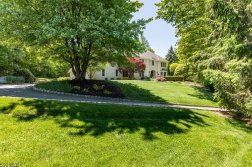 10 Masar Rd, Boonton NJ  07005-8900 exterior