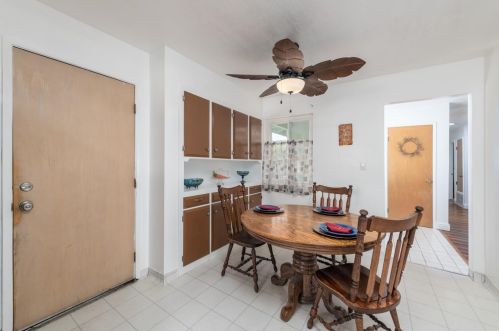 1412 Cottonwood St, Woodland CA  95695-5167 exterior