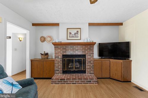 504 Jasper Ct, Woodstock VA  22664-1459 exterior