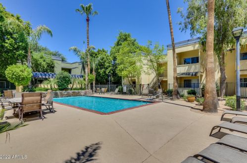 740 Elm St, Phoenix AZ  85013-2416 exterior