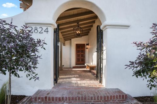 2824 Chatsworth Blvd, San Diego CA  92106-1462 exterior