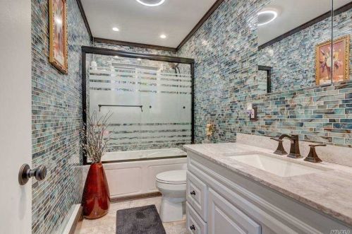 1350 Spur Dr, Islip Manor NY  11751-1119 exterior