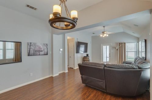 9833 Cedarcrest Dr, Aubrey TX  76227-5413 exterior