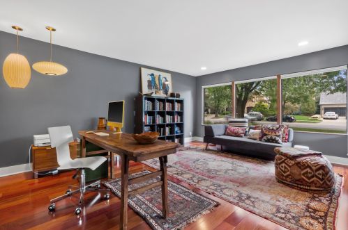 4101 Lk Dr, Milwaukee WI 53211-1720 exterior