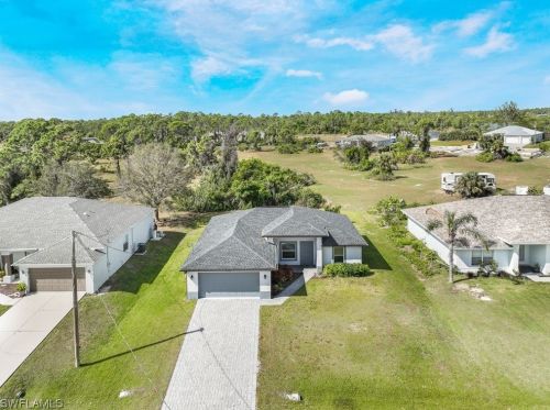 2306 27th Ave, Cape Coral, FL 33993-3711