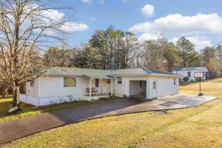 1582 Harris Creek Rd, Mc Donald, TN 37353-5116