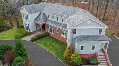 7 Nottingham Way, Warren, NJ 07059-6754