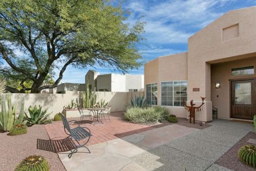 1012 Del Valle Pl, Tucson, AZ 85711-1600