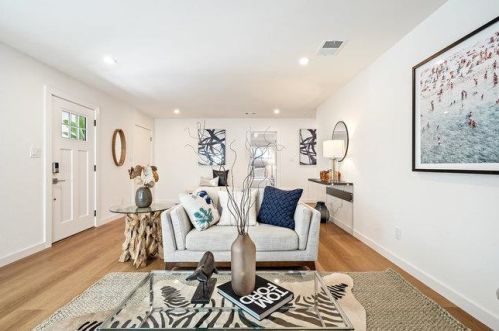 429 Magnolia St, Princeton By The Sea, CA 94019-2012