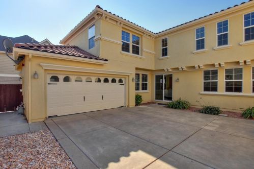 1741 Campos Ave, Woodland, CA 95776-5327