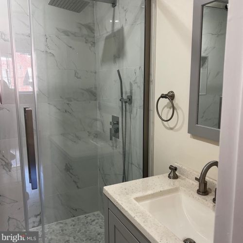 616 Mckean St, Philadelphia PA  19148-2415 exterior