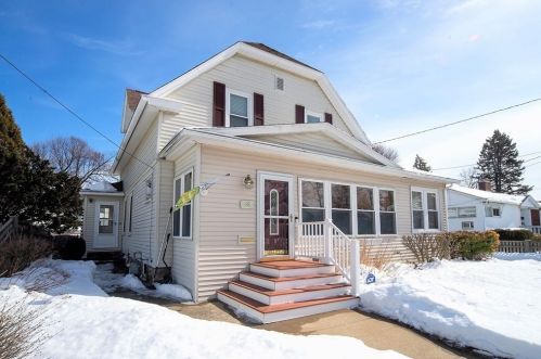 68 Eunice Ave, Worcester, MA 01606-3132