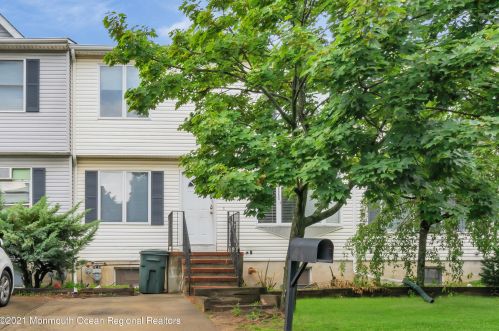 111 5th St, Lakewood, NJ 08701-3240