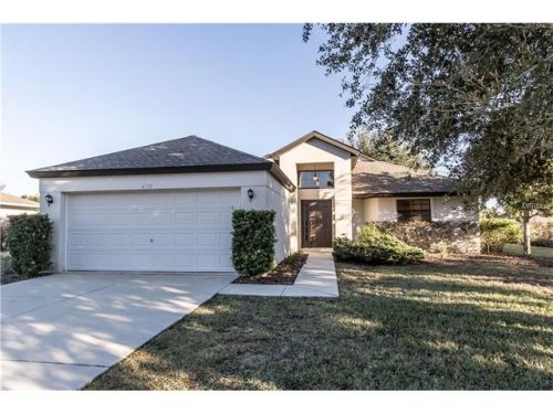 4739 Treasure Cay Rd, Tavares, FL 32778-4773