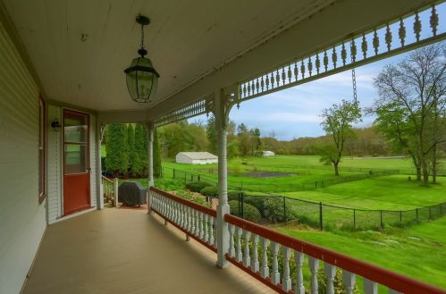 1815 Old Butler Rd, New Castle PA  16101-3130 exterior