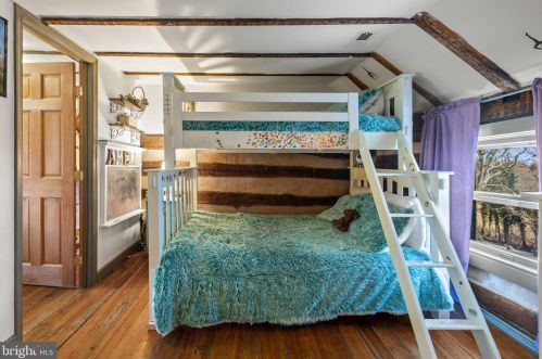 39580 Lovettsville Rd, Lovettsville VA  20180-2008 exterior