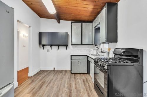 1105 Bittern St, San Diego CA 92114-2513 exterior