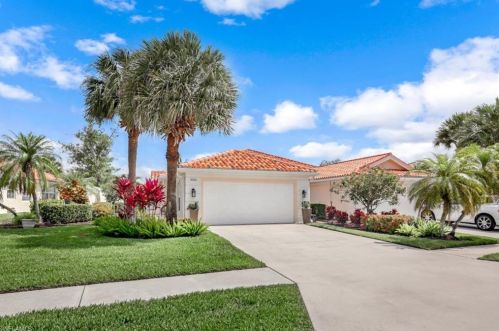 4569 Pasadena Ct, Naples, FL 34109-1359