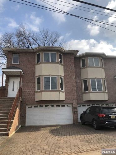 240 Commercial Ave, Palisades Park NJ  07650-1110 exterior