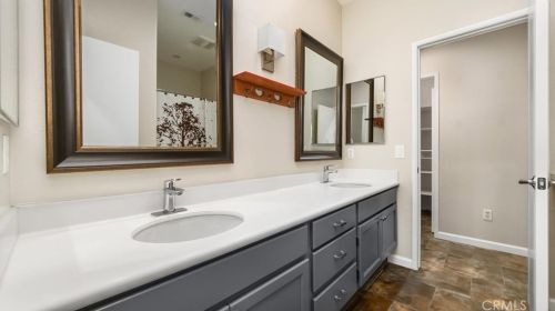 712 Windbound Ave, Beaumont CA  92223-7093 exterior