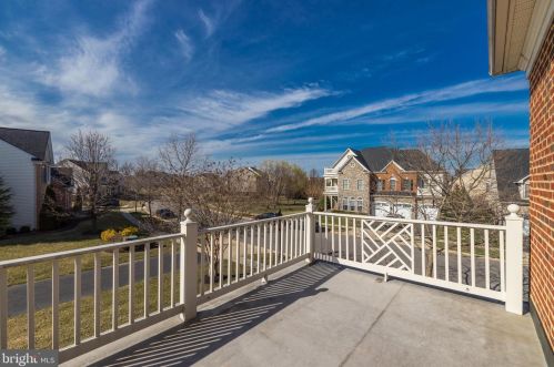 19376 Ml Dm Pl, Leesburg VA 20176-1637 exterior