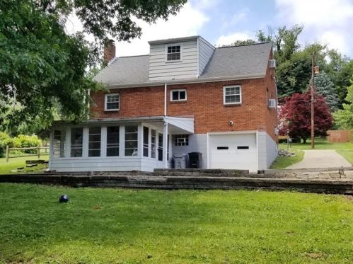 107 Jackson St, Glenshaw PA  15116-1417 exterior