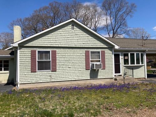 96 Joy St, Seekonk, MA 02771-6117