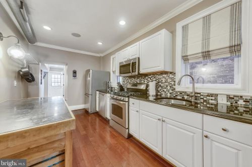 1826 18th St, Washington DC 20009-1707 exterior