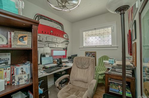 229 Euclid Ave, Long Beach CA  90815-2518 exterior
