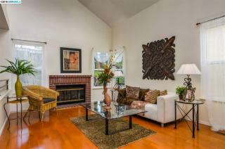 1451 Greenfield Cir, Pinole, CA 94564-2137