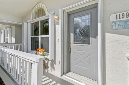 1199 Lombardy Dr, Fort Pierce, FL 34986-2186