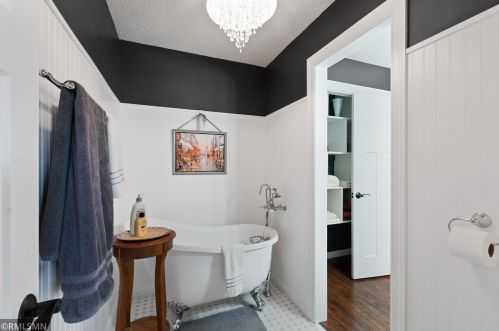 20211 Smith St, Otsego MN  55330-2018 exterior