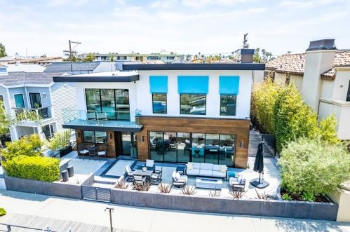 50 Rivo Alto Canal, Long Beach CA  90803-4047 exterior