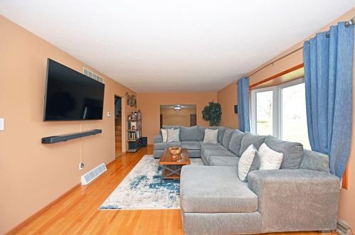 2347 Johnsville Brookville Rd, Brookville OH  45309-9797 exterior