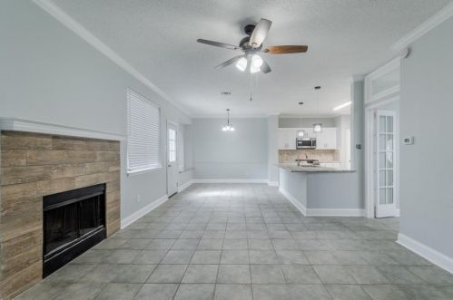 1732 Prescott Dr, Lewisville TX  75028-2078 exterior