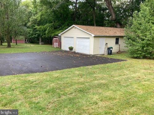 82 Berne St, Schuylkill Haven, PA 17972-2002