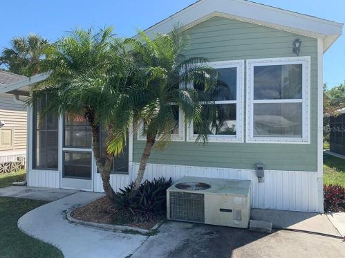 267 Bainbridge Dr, Nokomis, FL 34275-1827
