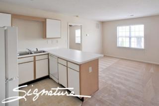 1019 Barton St, Greensboro NC  27407-2040 exterior