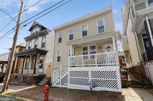 1439 Market St, Primrose, PA 17901-2208