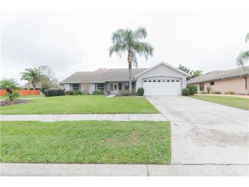 4850 Abaco Dr, Tavares, FL 32778-4755