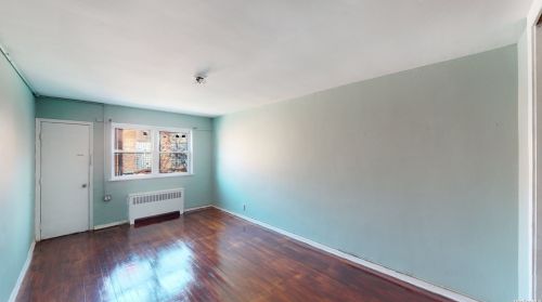 103-45 118th St, Jamaica, NY 11418-2302