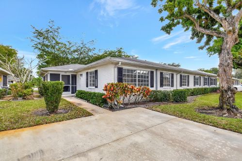10094 46th Ave, Boynton Beach, FL 33436-4285