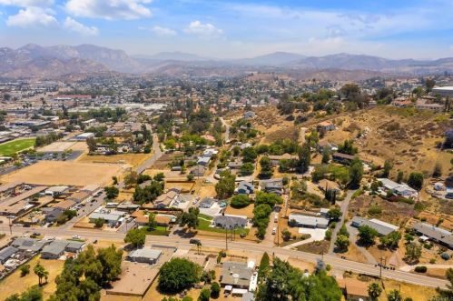 9607 Marilla Dr, Lakeside CA 92040-2806 exterior