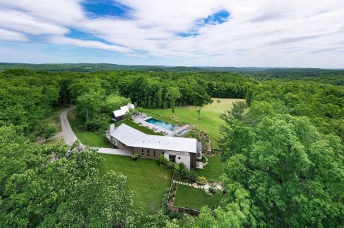 123 Creamery Rd, Stanfordville, NY 12581-5832